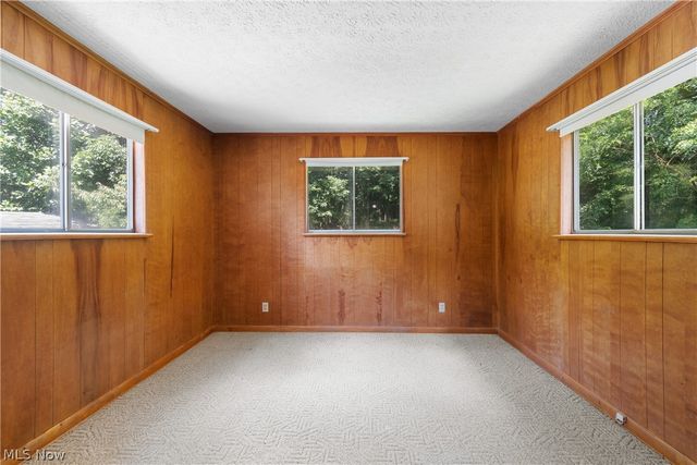 353 Southeast Avenue, Tallmadge, OH 44278