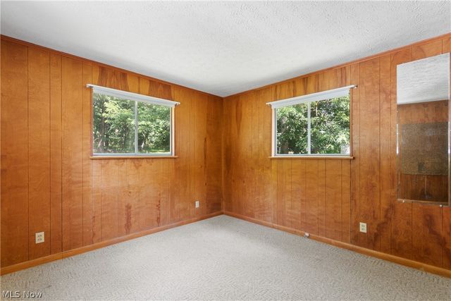 353 Southeast Avenue, Tallmadge, OH 44278