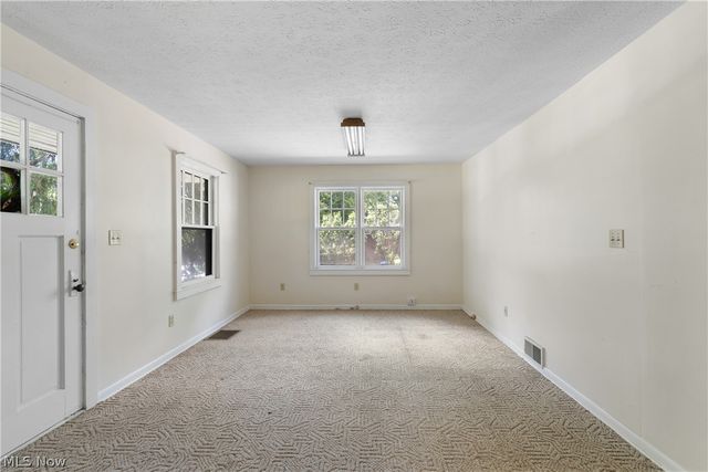 353 Southeast Avenue, Tallmadge, OH 44278