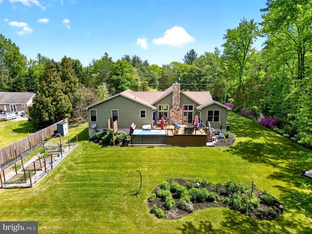 1712 ARK RD, Hainesport, NJ 08036