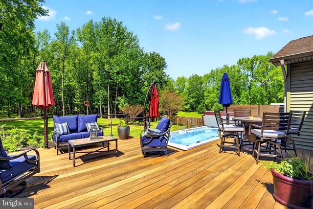 1712 ARK RD, Hainesport, NJ 08036
