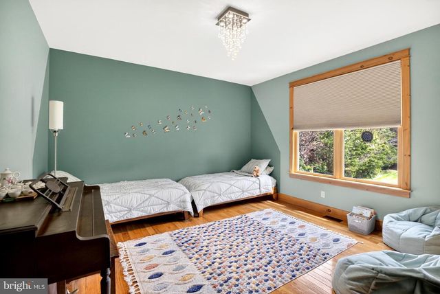 1712 ARK RD, Hainesport, NJ 08036