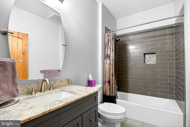 1712 ARK RD, Hainesport, NJ 08036