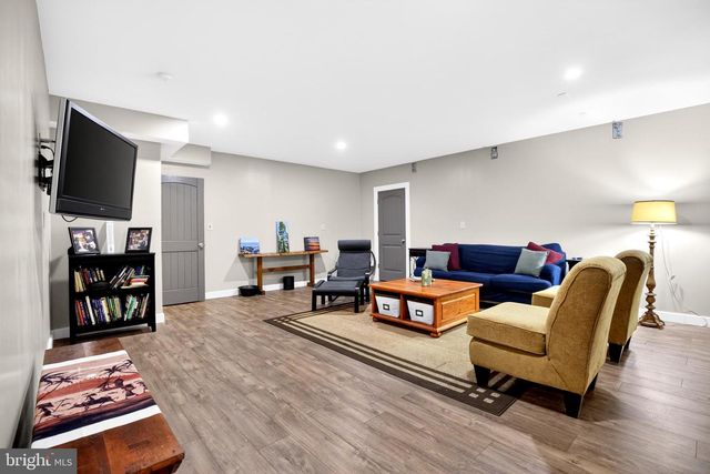 1712 ARK RD, Hainesport, NJ 08036