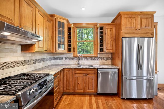 1712 ARK RD, Hainesport, NJ 08036