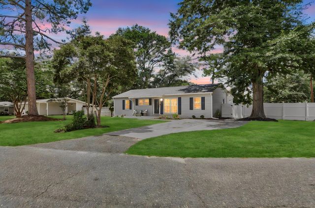 1668 Mepkin Road, Charleston, SC 29407