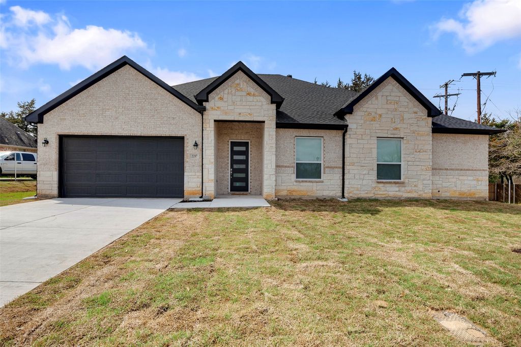 2217 S Peachtree Court, Denison, TX 75020
