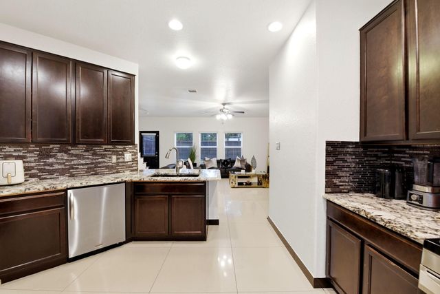 12219 Urban Trees Way, Humble, TX 77346
