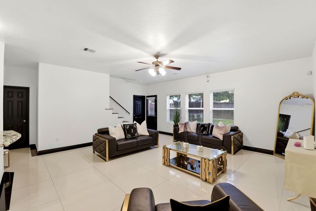12219 Urban Trees Way, Humble, TX 77346