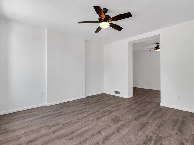 3626 Nebraska Avenue, St Louis, MO 63118