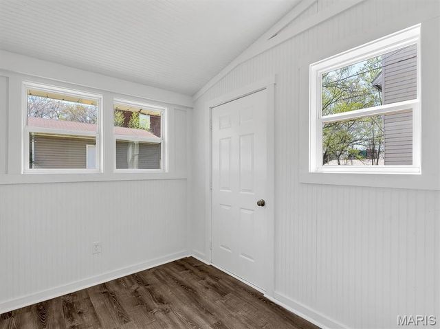 3626 Nebraska Avenue, St Louis, MO 63118