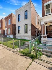 3626 Nebraska Avenue, St Louis, MO 63118