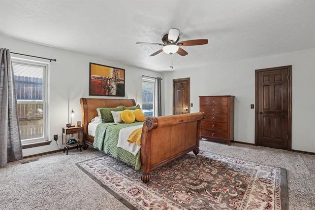 808 Glenridge Drive, Edmond, OK 73013