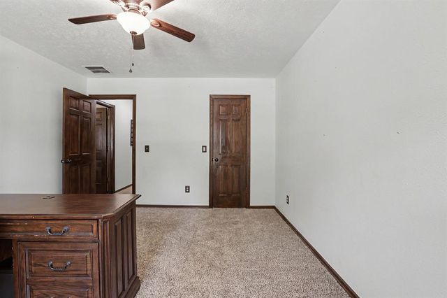 808 Glenridge Drive, Edmond, OK 73013