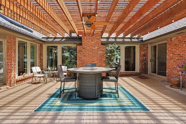 808 Glenridge Drive, Edmond, OK 73013