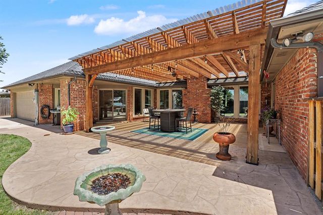 808 Glenridge Drive, Edmond, OK 73013