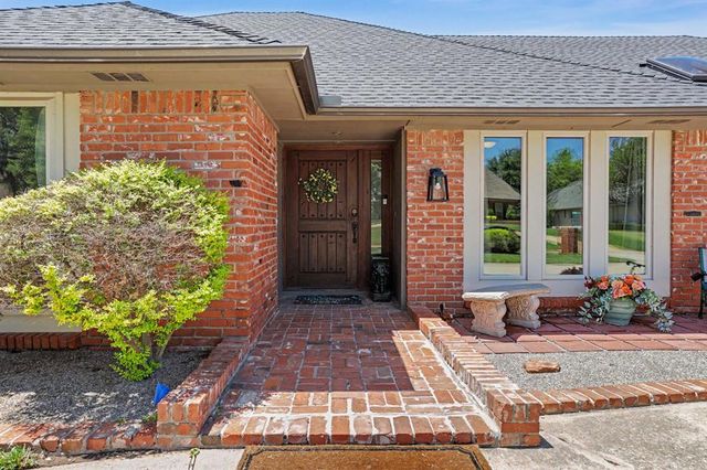 808 Glenridge Drive, Edmond, OK 73013