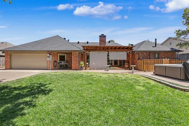 808 Glenridge Drive, Edmond, OK 73013