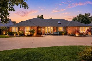 808 Glenridge Drive, Edmond, OK 73013