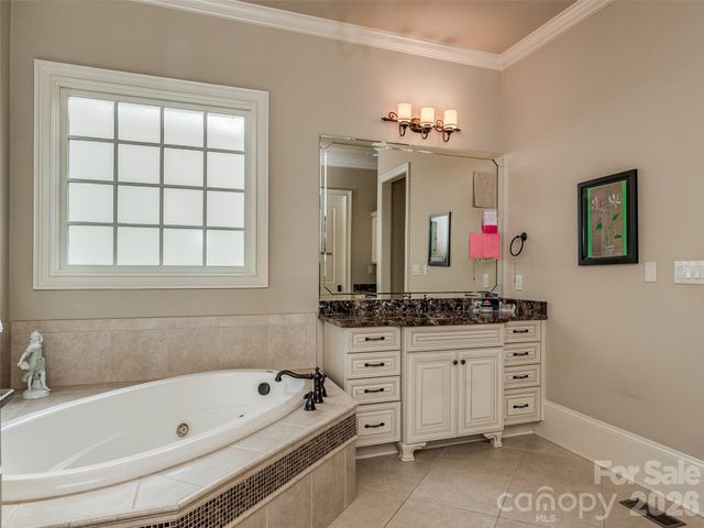 2508 Maybank Drive, Charlotte, NC 28211