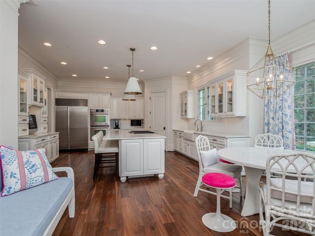 2508 Maybank Drive, Charlotte, NC 28211
