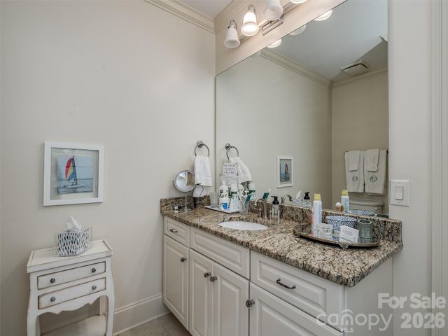 2508 Maybank Drive, Charlotte, NC 28211