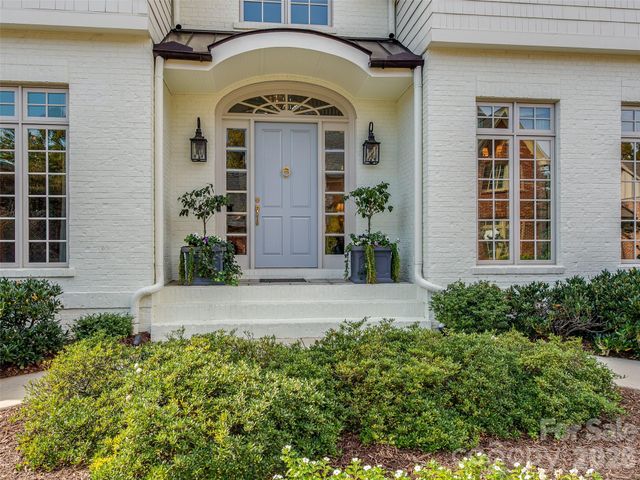 2508 Maybank Drive, Charlotte, NC 28211