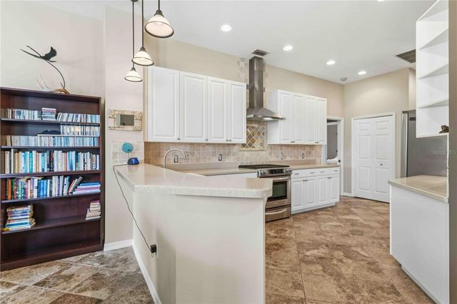 7714 ASHLEY CIRCLE, Bradenton, FL 34201