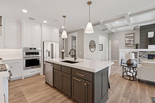 11301 Latrobe Lane N, Lake Elmo, MN 55042