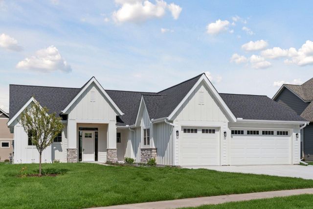 11301 Latrobe Lane N, Lake Elmo, MN 55042