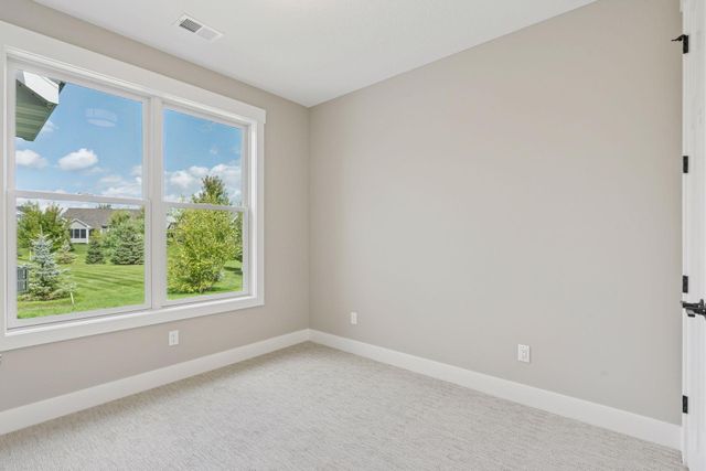 11301 Latrobe Lane N, Lake Elmo, MN 55042