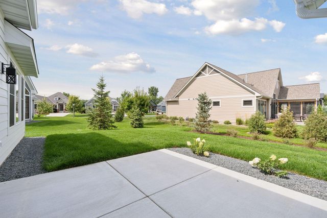 11301 Latrobe Lane N, Lake Elmo, MN 55042