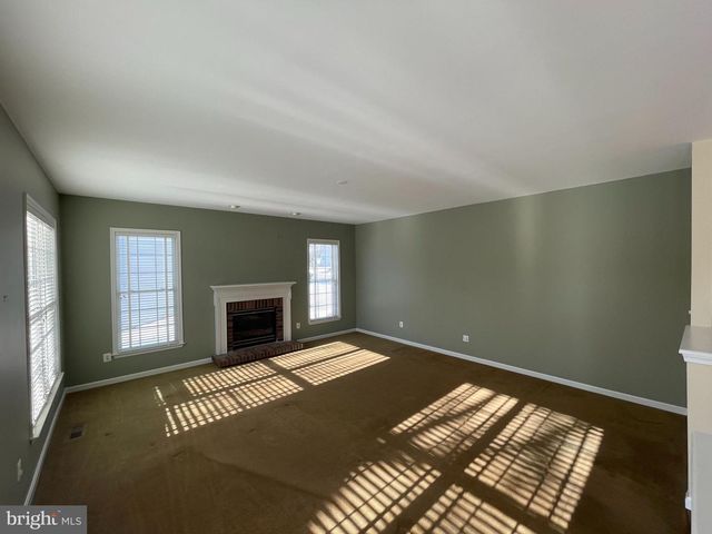 21330 MEADOW FIELD CT, Broadlands, VA 20148