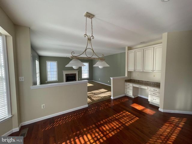 21330 MEADOW FIELD CT, Broadlands, VA 20148