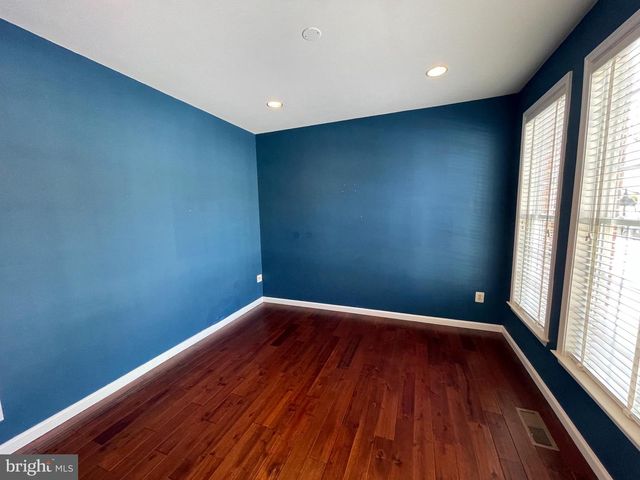 21330 MEADOW FIELD CT, Broadlands, VA 20148
