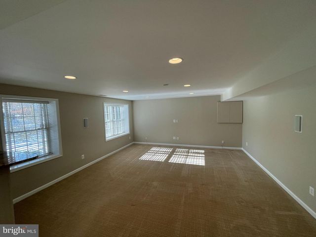 21330 MEADOW FIELD CT, Broadlands, VA 20148