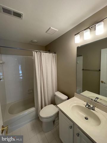 21330 MEADOW FIELD CT, Broadlands, VA 20148