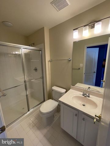 21330 MEADOW FIELD CT, Broadlands, VA 20148
