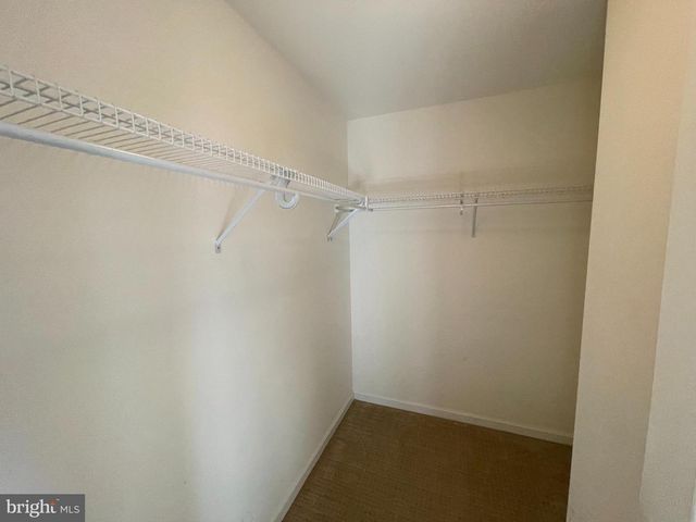21330 MEADOW FIELD CT, Broadlands, VA 20148