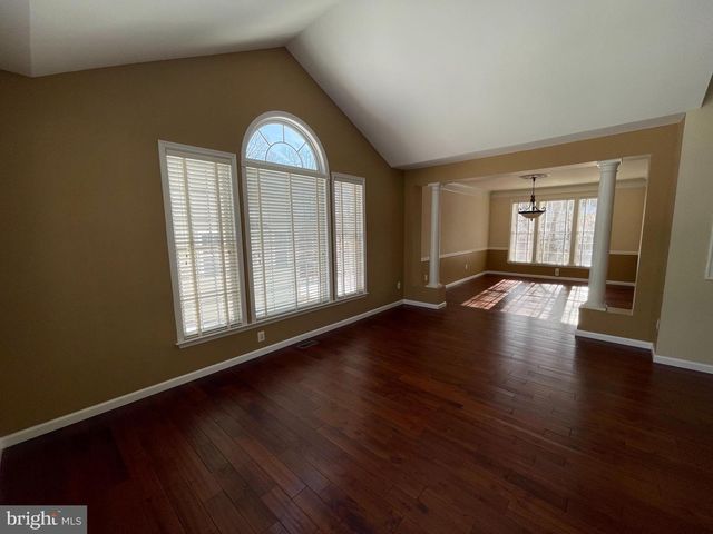 21330 MEADOW FIELD CT, Broadlands, VA 20148
