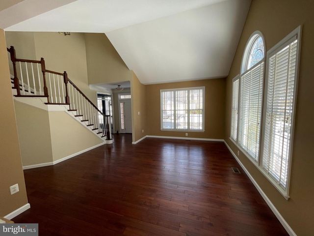 21330 MEADOW FIELD CT, Broadlands, VA 20148