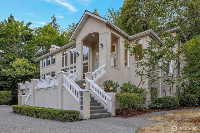 9701 SE 5th St, Bellevue, WA 98004