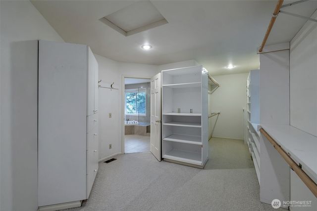 9701 SE 5th St, Bellevue, WA 98004