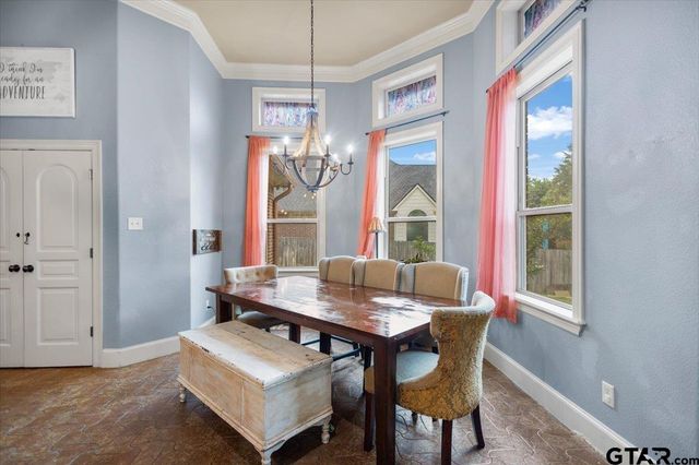 249 Heritage Ct, Lindale, TX 75771