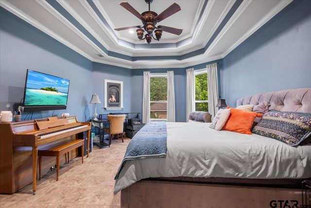 249 Heritage Ct, Lindale, TX 75771