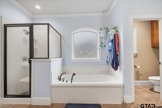 249 Heritage Ct, Lindale, TX 75771