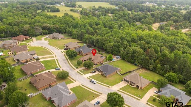 249 Heritage Ct, Lindale, TX 75771