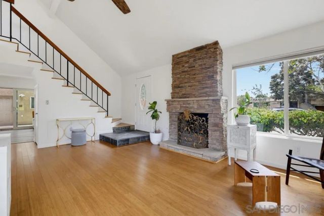 10639 Escobar Dr, San Diego, CA 92124