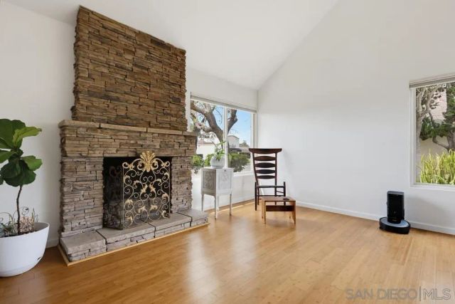 10639 Escobar Dr, San Diego, CA 92124