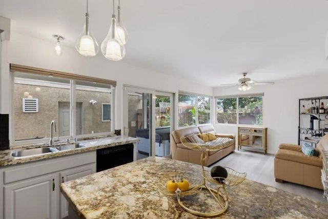 10639 Escobar Dr, San Diego, CA 92124